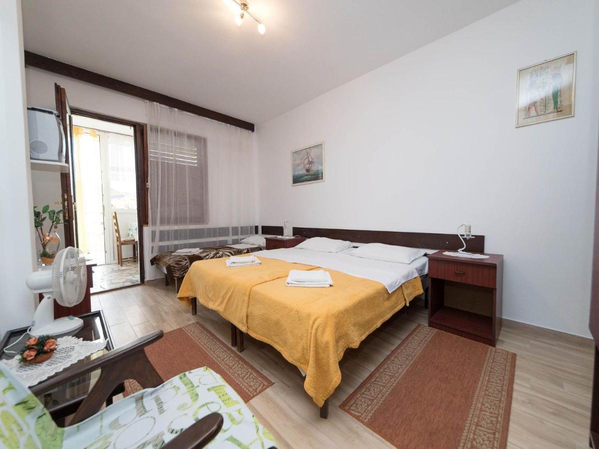 Apartments Biserka Crikvenica Ngoại thất bức ảnh